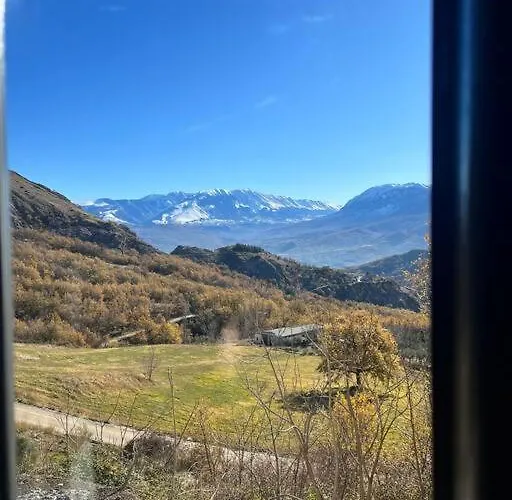 Abruzzo With Spectacular Views Ferienhaus *