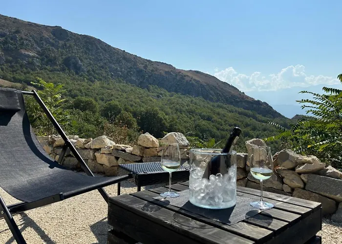 Abruzzo With Spectacular Views * Pescosansonesco